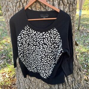 ⬇️Price Drop!⬇️ Attention animal print sweater in size L
